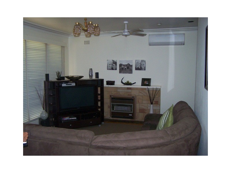 5 Arthur Street, Wellington NSW 2820