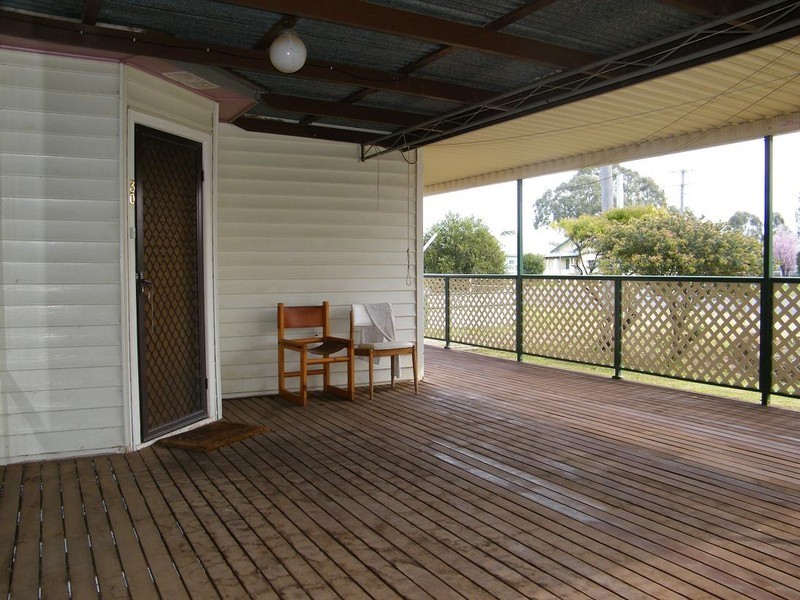 30 Pryor Street, Quirindi NSW 2343