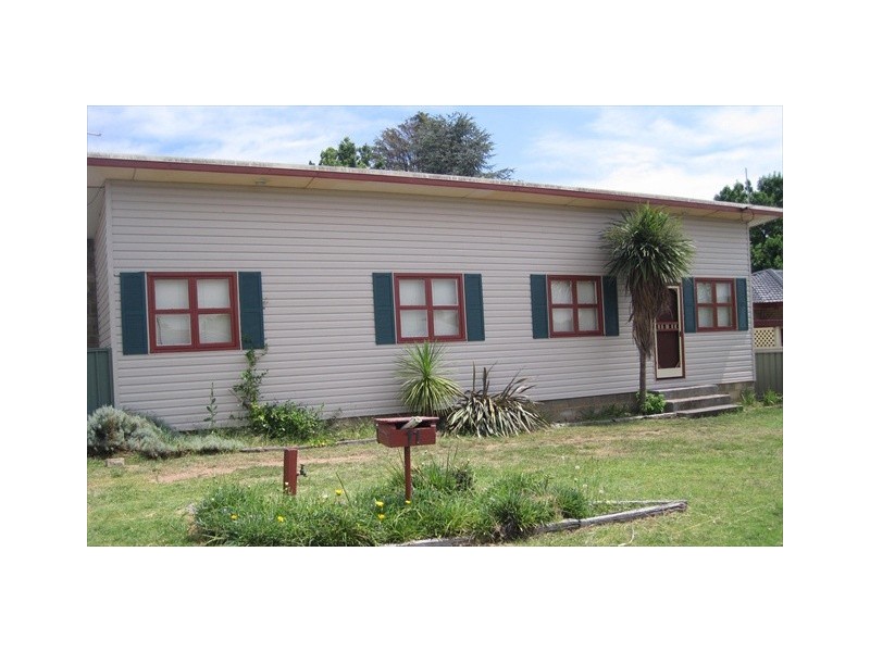 11 King St, Coonabarabran NSW 2357