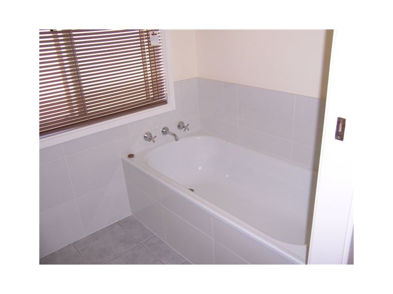 1 Hague Avenue, Quirindi NSW 2343