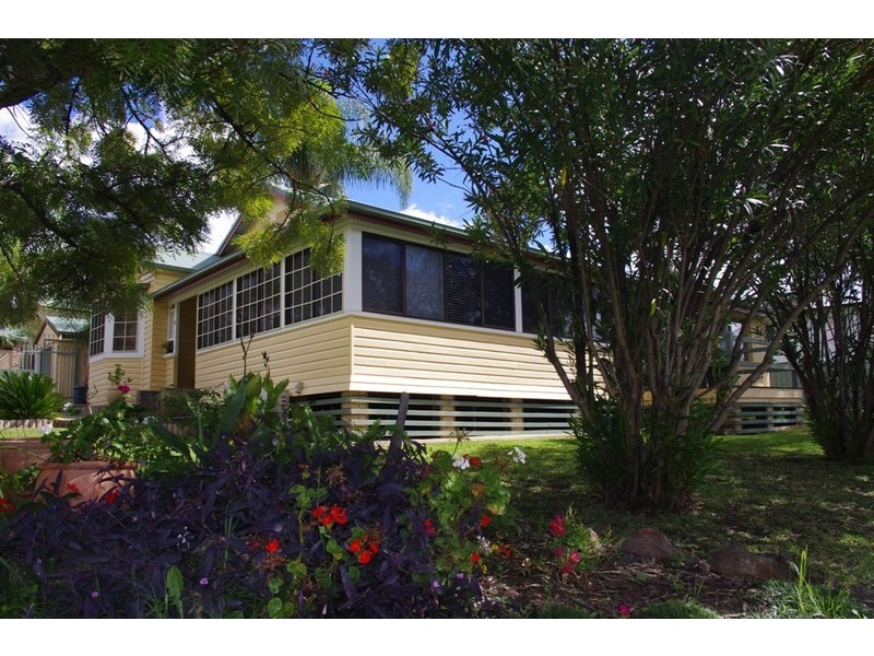 83 Urabatta Street, Inverell NSW 2360