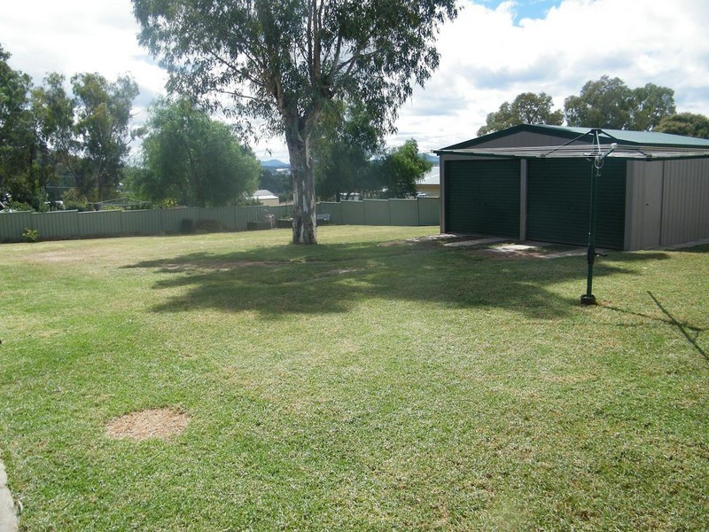 10 Simpson Street, Quirindi NSW 2343