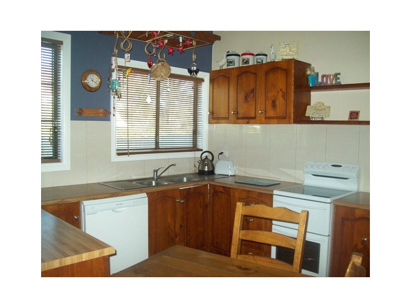 35 Edwards St, Coonabarabran NSW 2357
