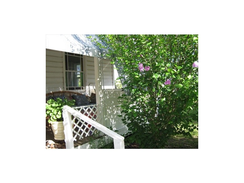 13  Robertson St, Coonabarabran NSW 2357