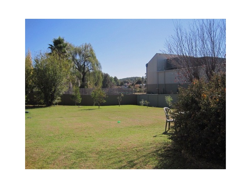 13  Robertson St, Coonabarabran NSW 2357