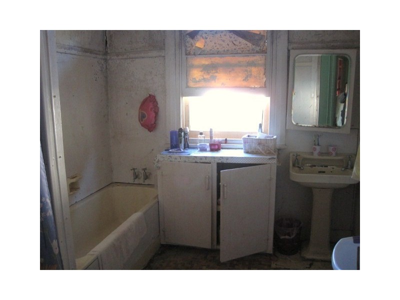 37 Macquarie St, Baradine NSW 2396