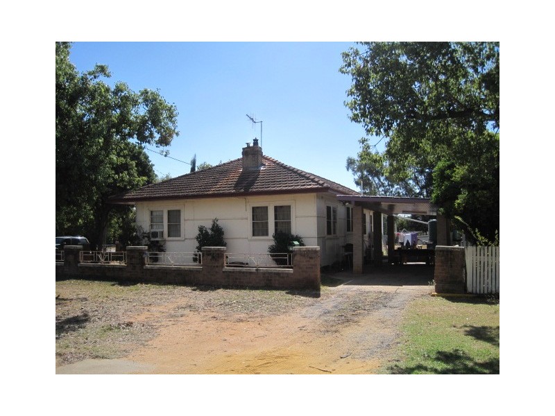 37 Macquarie St, Baradine NSW 2396