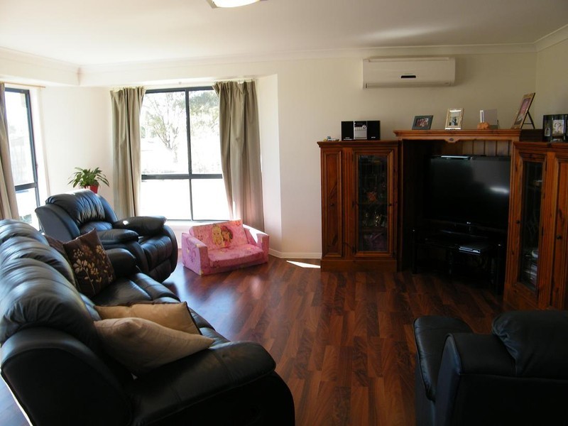 5 Paula’s Place, Quirindi NSW 2343