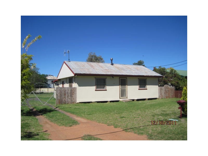 6 Lachlan St, Baradine NSW 2396