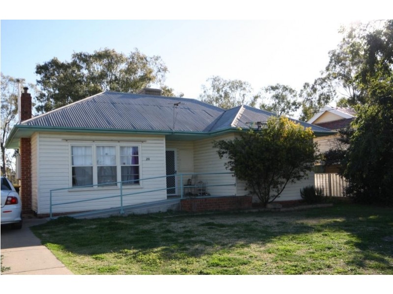211 Maitland Street, Narrabri NSW 2390