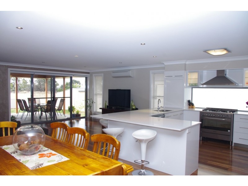 7 Sunnyside Place, Inverell NSW 2360