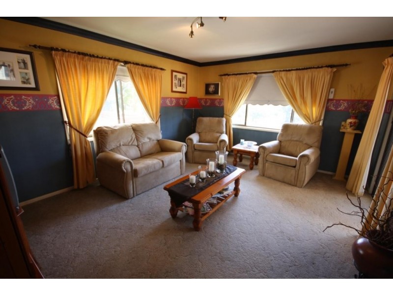 55 Gibbons Street, Narrabri NSW 2390