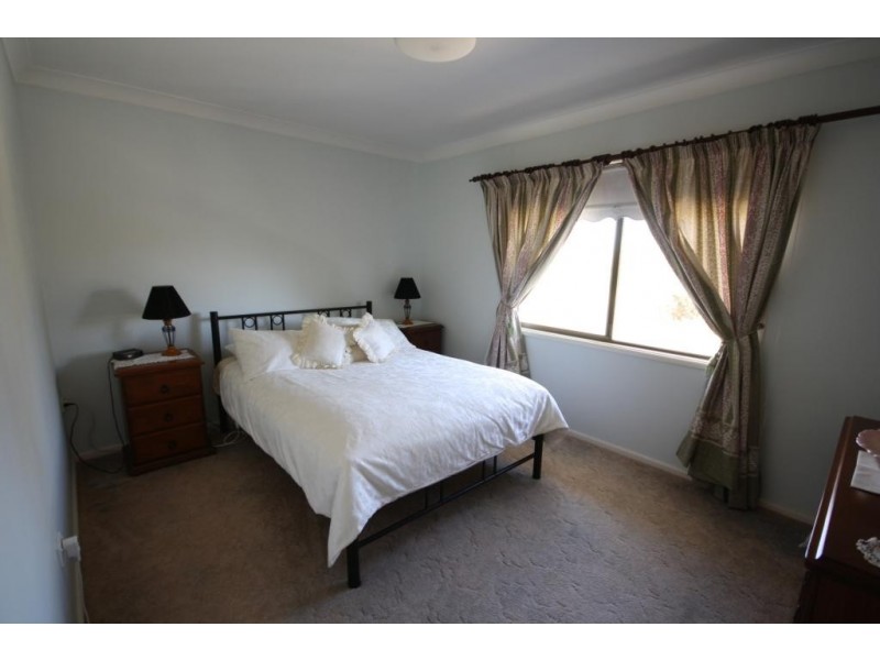 55 Gibbons Street, Narrabri NSW 2390