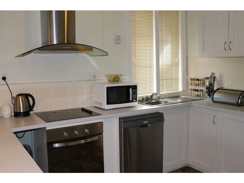 62 Granville Street, Inverell NSW 2360