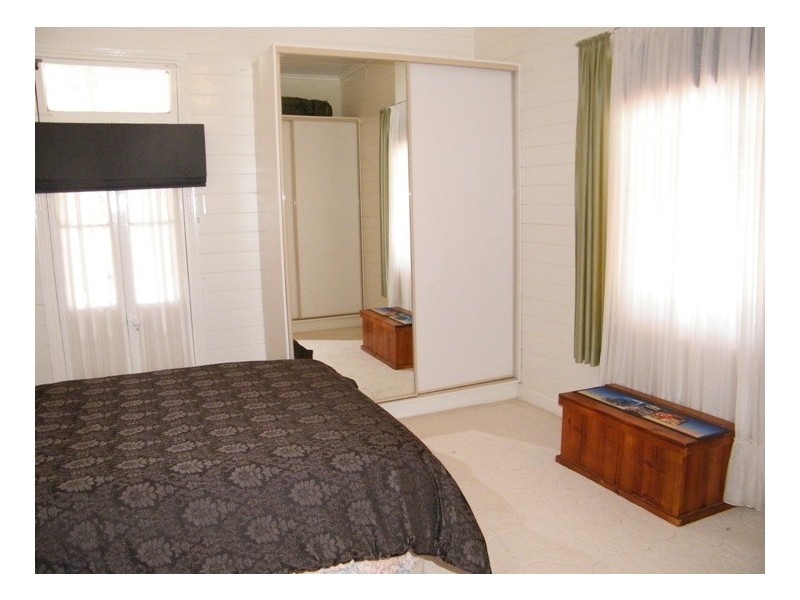 THE GUMS, Warrah Ck Rd, Willow Tree NSW 2339