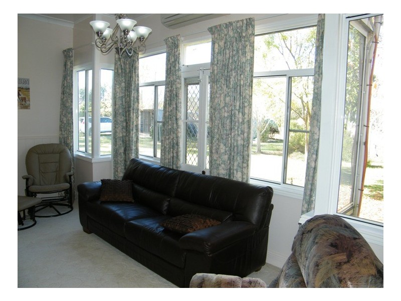 THE GUMS, Warrah Ck Rd, Willow Tree NSW 2339