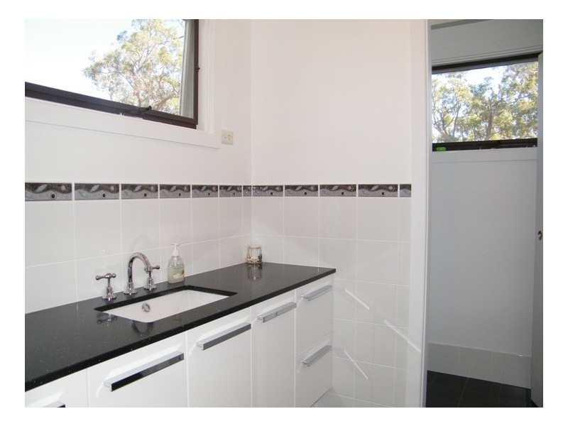 THE GUMS, Warrah Ck Rd, Willow Tree NSW 2339