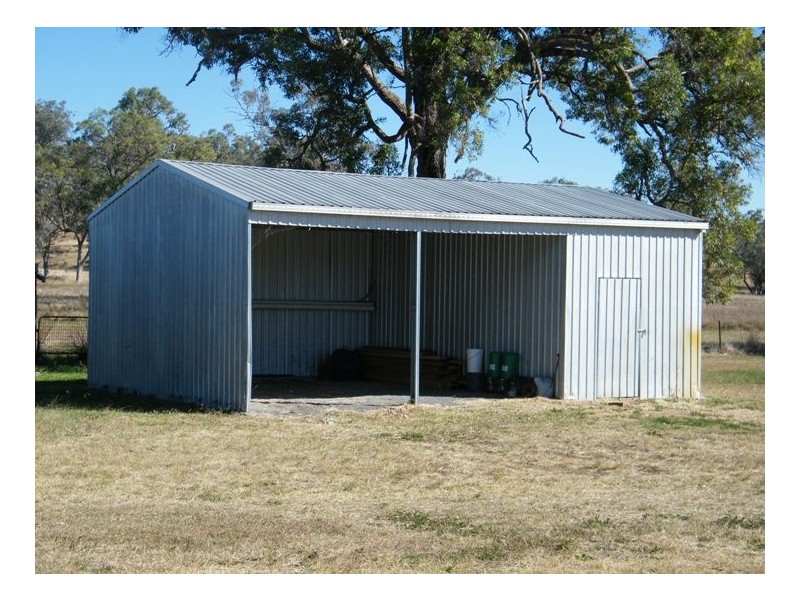 THE GUMS, Warrah Ck Rd, Willow Tree NSW 2339