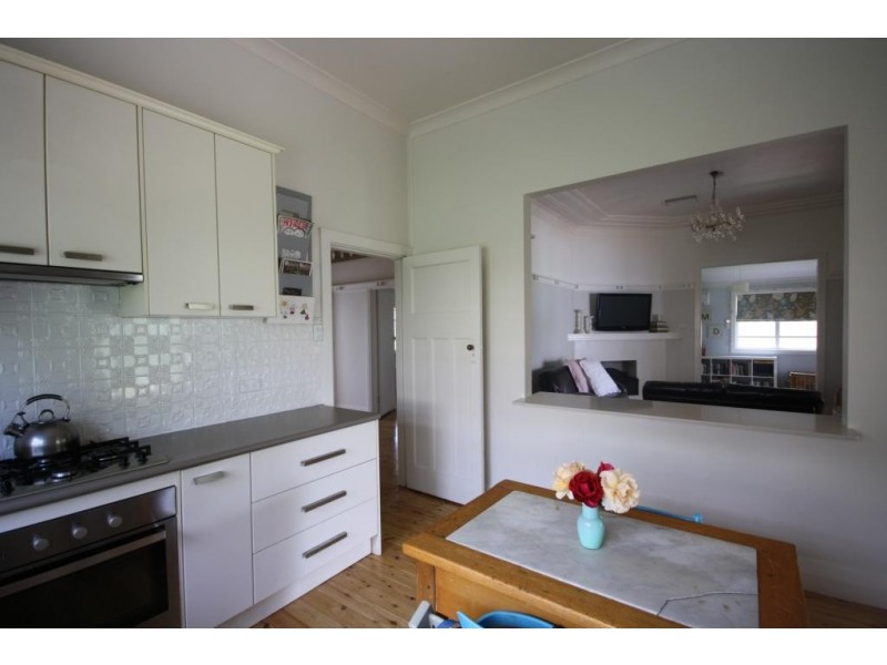 24 Violet Street, Narrabri NSW 2390