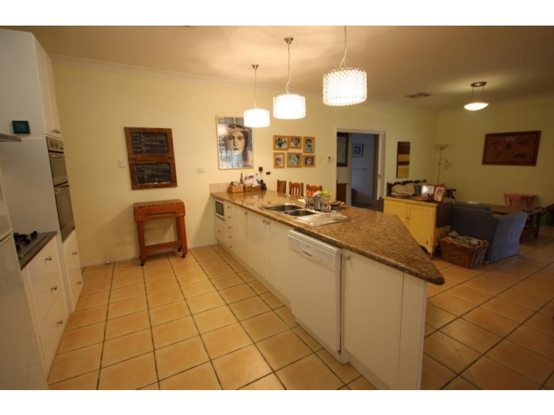 18 Millicent Drive, Narrabri NSW 2390