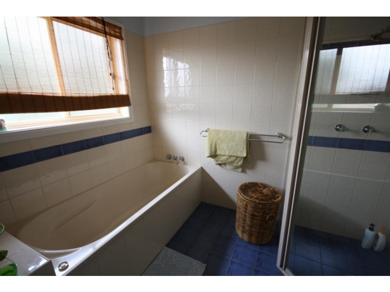 18 Millicent Drive, Narrabri NSW 2390