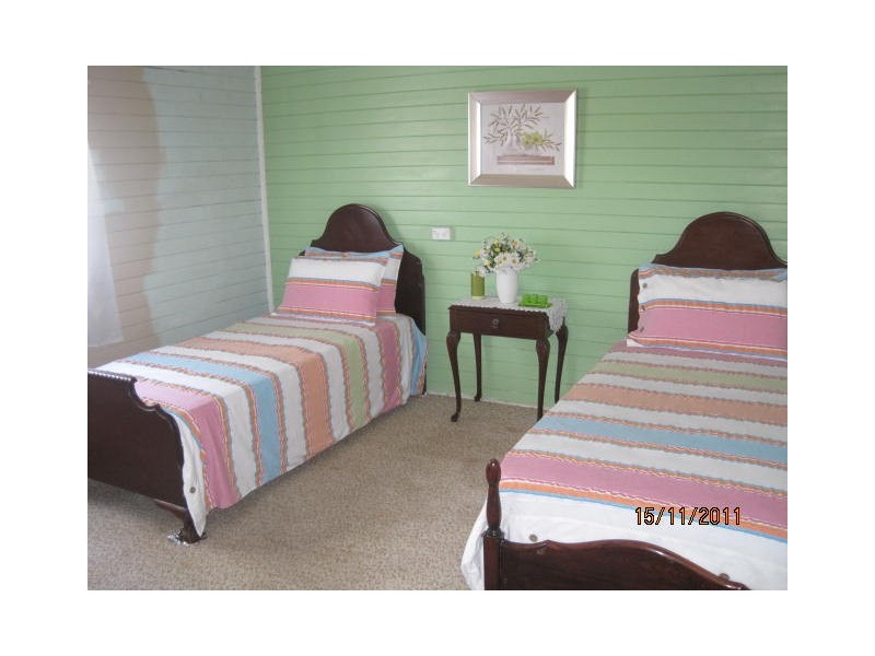 5 Railway St, Binnaway NSW 2395