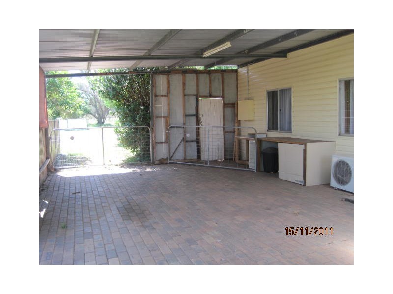 5 Railway St, Binnaway NSW 2395