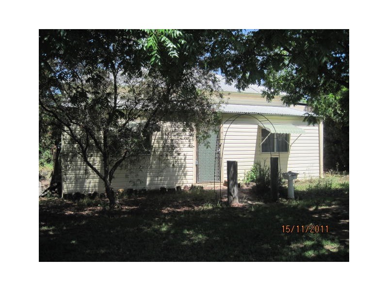 5 Railway St, Binnaway NSW 2395