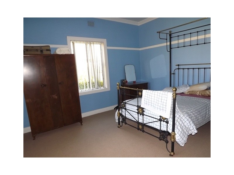 77 Dalgarno St, Coonabarabran NSW 2357