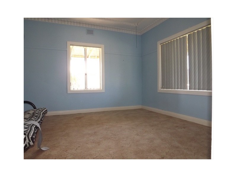 77 Dalgarno St, Coonabarabran NSW 2357