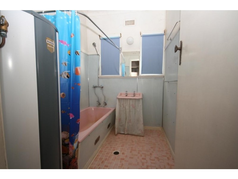 13 Fitzroy Street, Narrabri NSW 2390