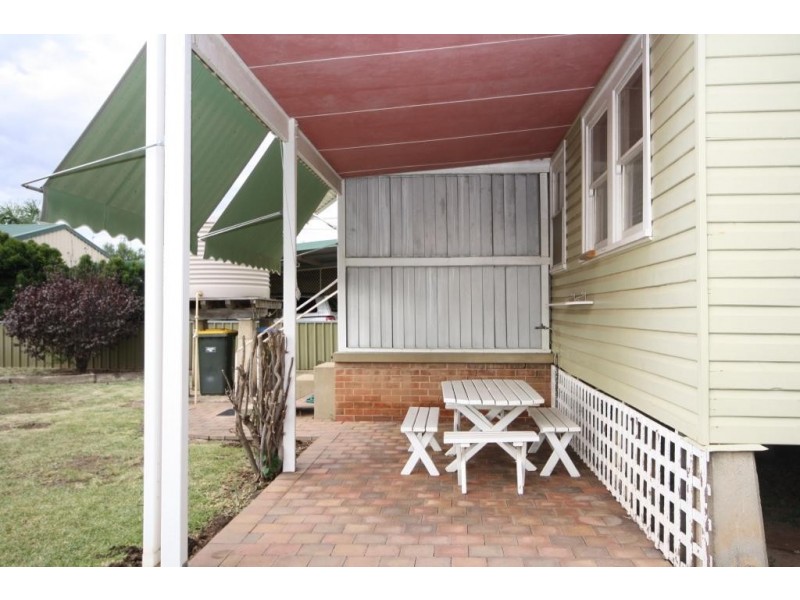 13 Fitzroy Street, Narrabri NSW 2390