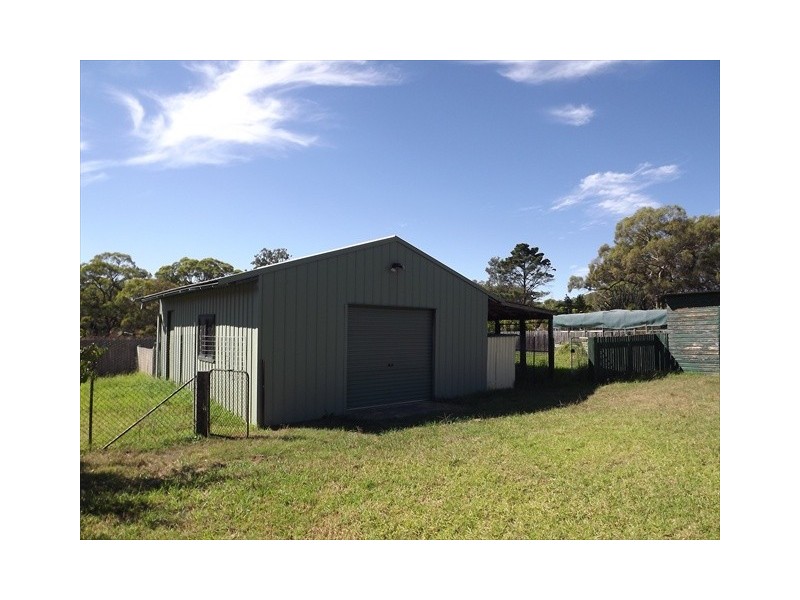 6 Park St, Binnaway NSW 2395
