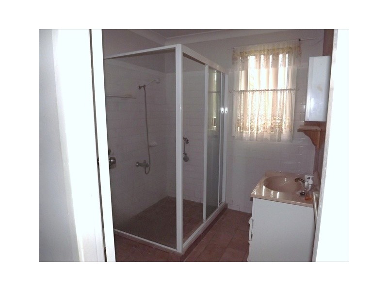 6 Park St, Binnaway NSW 2395