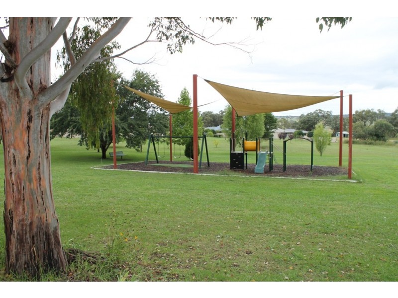 5 Vincent Place, Inverell NSW 2360
