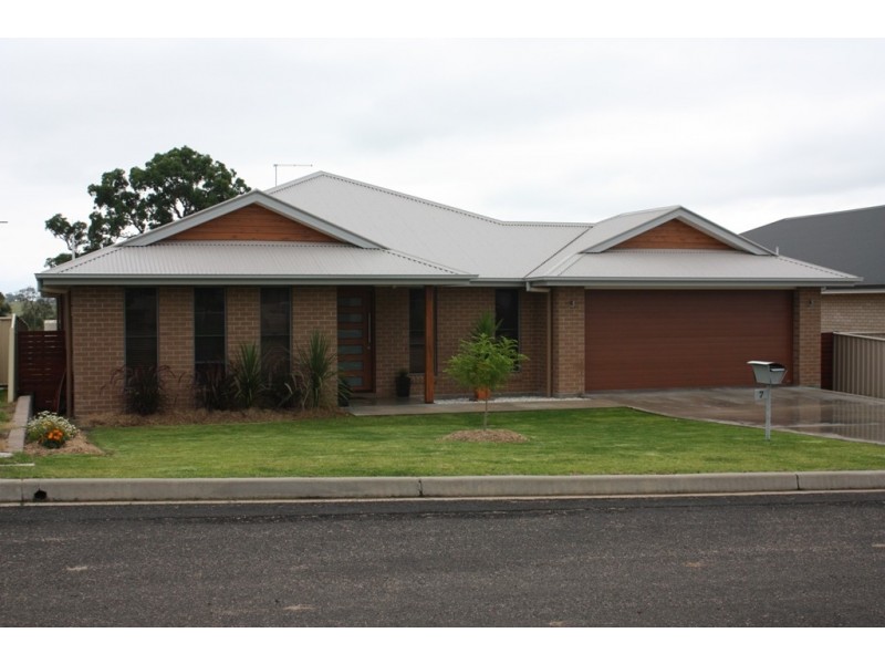 7  Sunnyside Place, Inverell NSW 2360