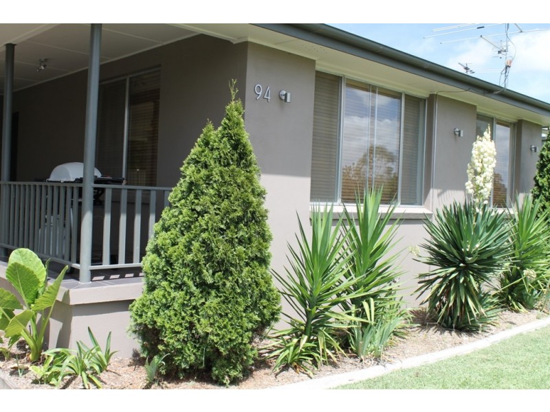 94 Warialda Rd, Inverell NSW 2360
