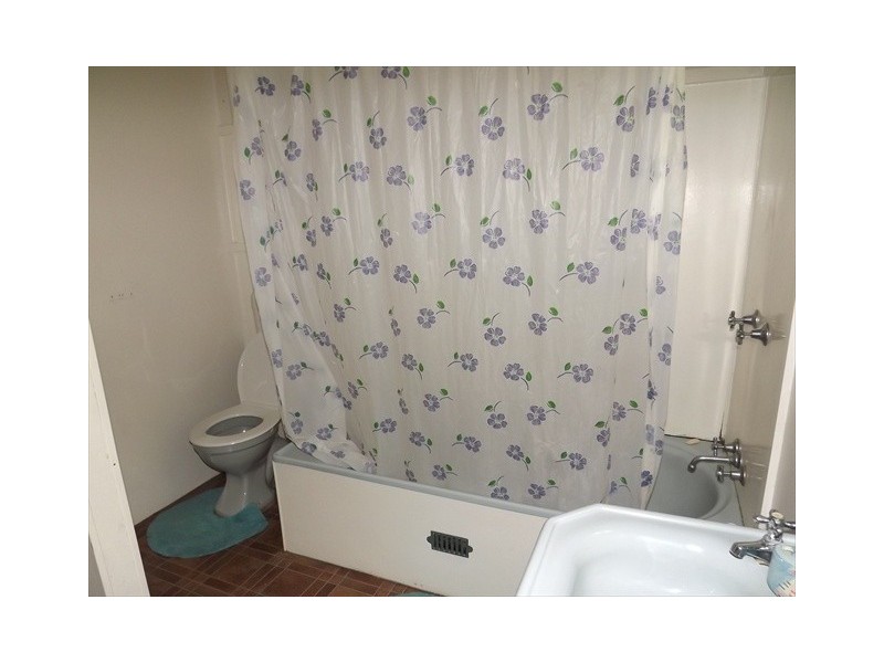 73 Edwards St, Coonabarabran NSW 2357