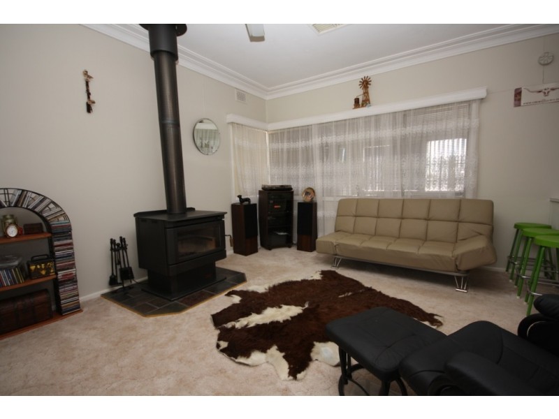 109 Alma Street, Wee Waa NSW 2388