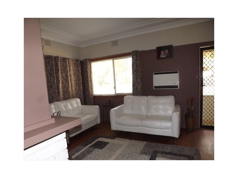 7 Dalgarno St, Coonabarabran NSW 2357