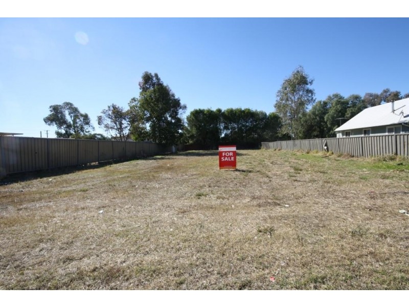 36 Charles Street, Wee Waa NSW 2388