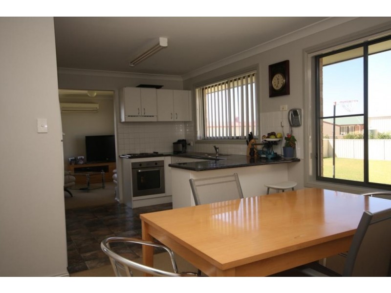 8 Cunningham Close, Narrabri NSW 2390