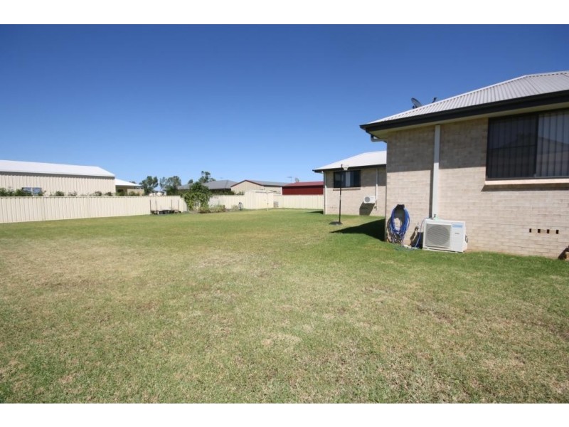 8 Cunningham Close, Narrabri NSW 2390