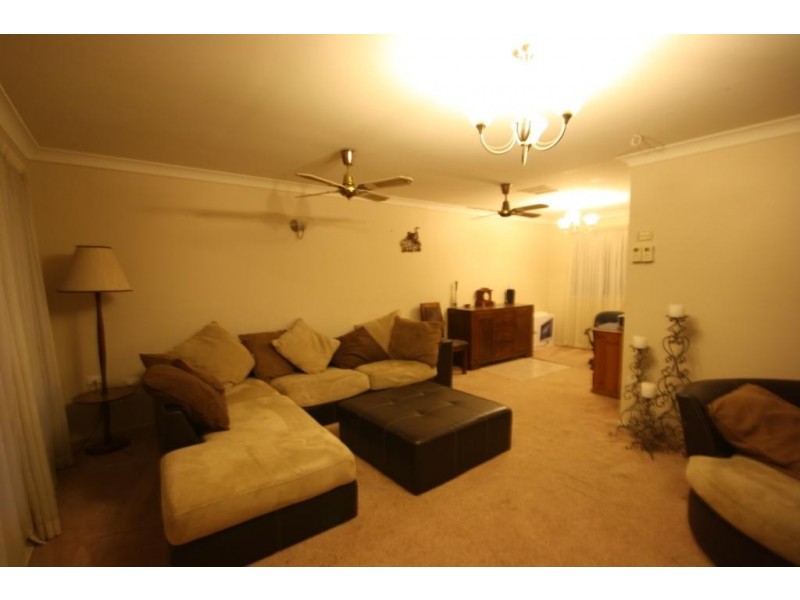 5 James Hibbens Avenue, Wee Waa NSW 2388