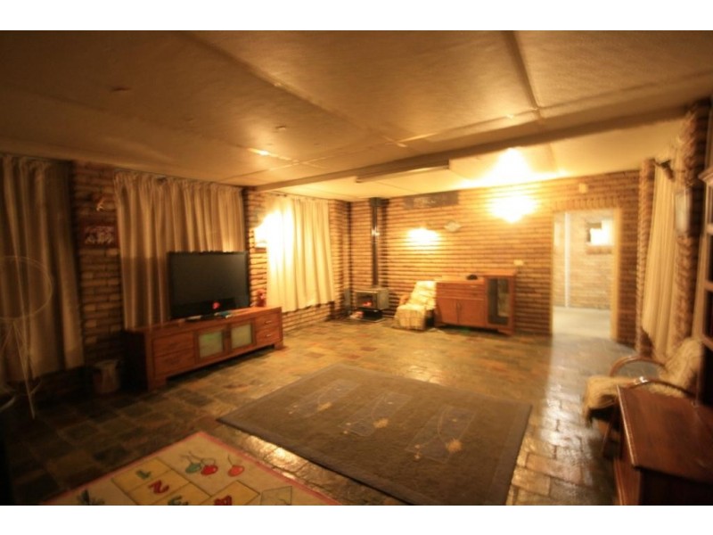 5 James Hibbens Avenue, Wee Waa NSW 2388