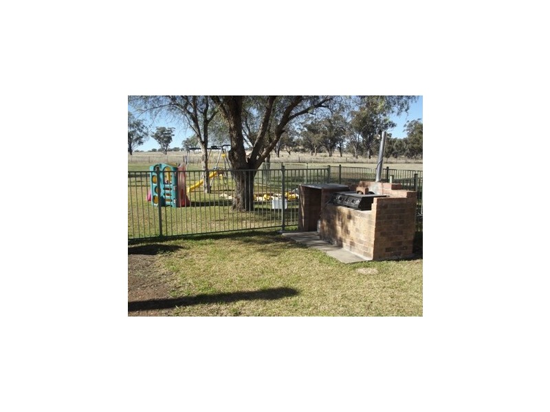 57 Stanley Crescent, Quirindi NSW 2343