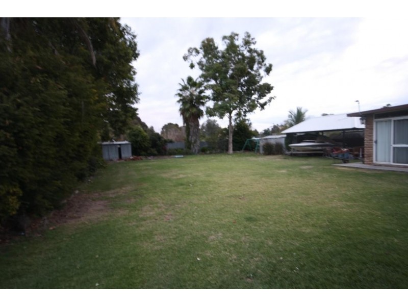 5 James Hibbens Avenue, Narrabri NSW 2390