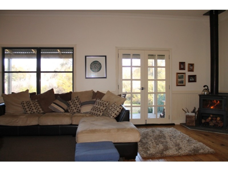 OLD LAURISTON Gwydir Highway, Inverell NSW 2360