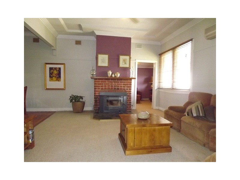 43 Cowper St, Coonabarabran NSW 2357