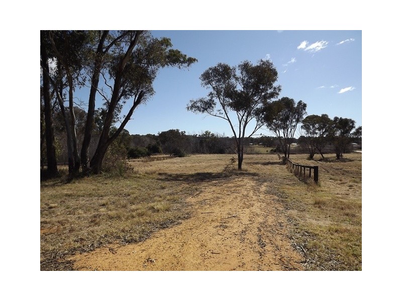 1-15 Drummond St, Coonabarabran NSW 2357